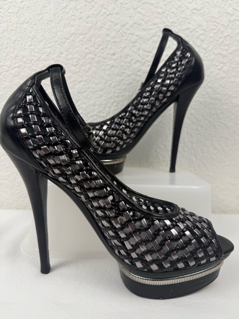 bebe Y2K-Inspired Woven Platform Stiletto Heels | Black Silver | Women's 6